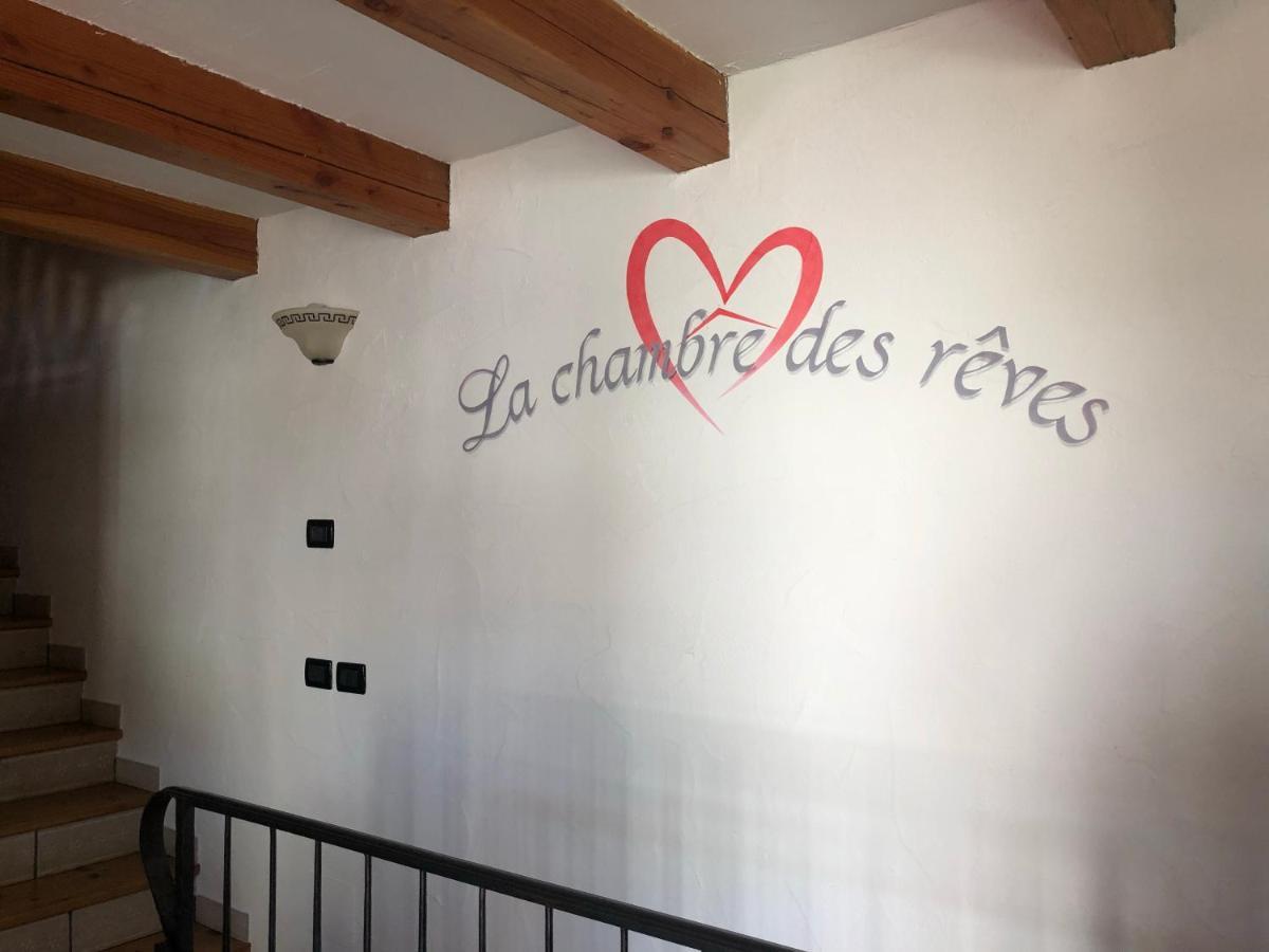 La Chambre Des Reves Bed & Breakfast Aosta